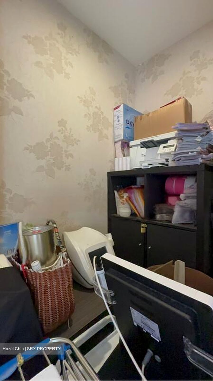 Choa Chu Kang Avenue 4 (D23), Shop House #473932291